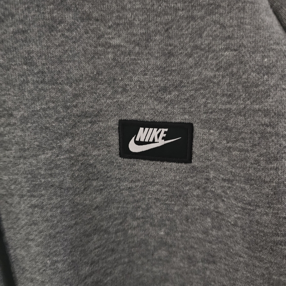 Nike Men's Gray Hoodie Sweater - Picture 4 of 5